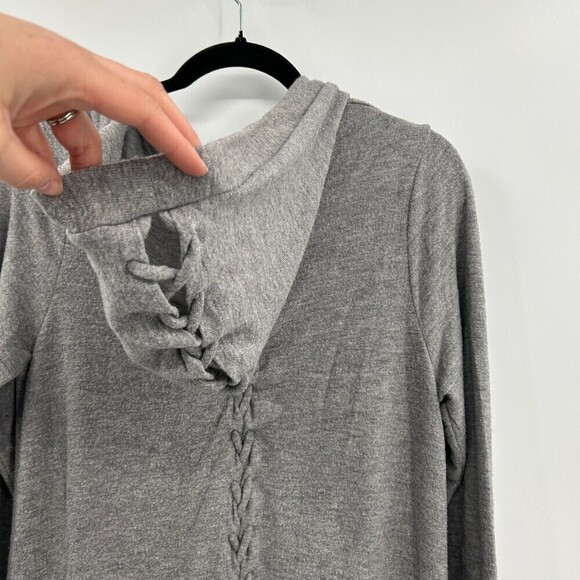 NWT CHASER Gray Super Soft Lace Up Back Hooded Cardigan Sweater Size Medium - Picture 6 of 7